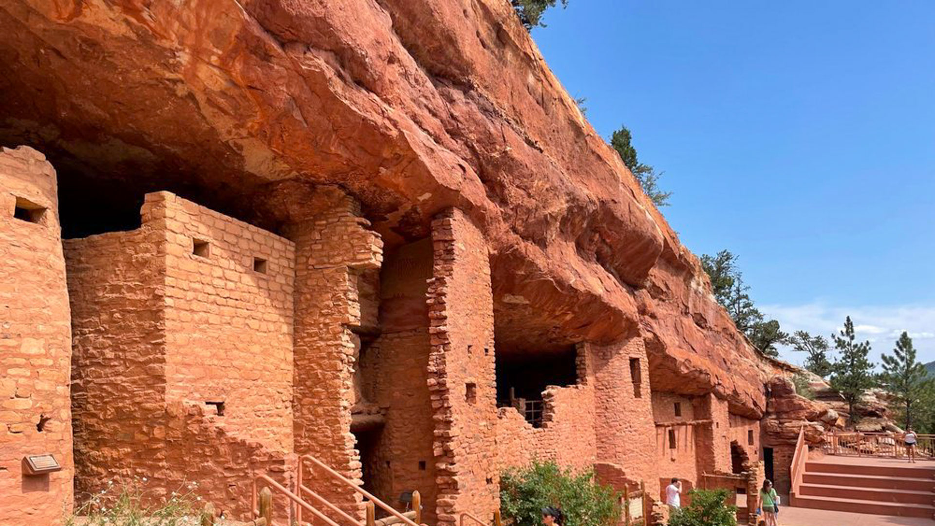 Manitou Cliff Dwellings